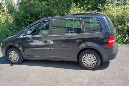 VW Touran 241.000 km 2.300 &euro; Schwelm 58332