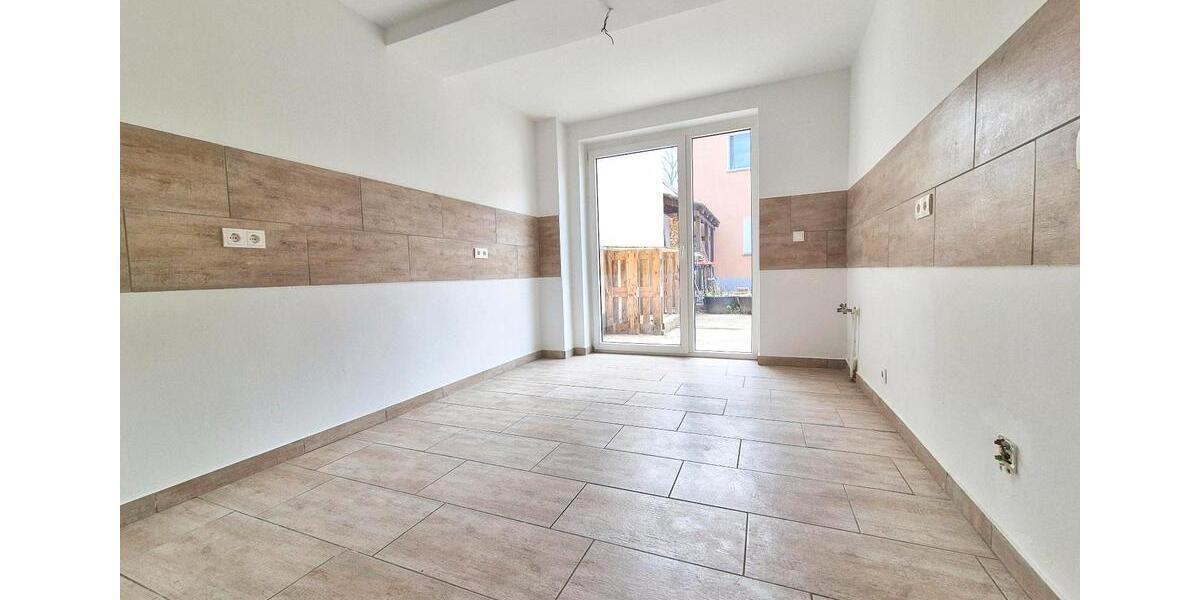 Etagenwohnung Spremberg - 4 Zimmer, 120 m&sup2;, 129.000&euro; | Angebot:27072697
