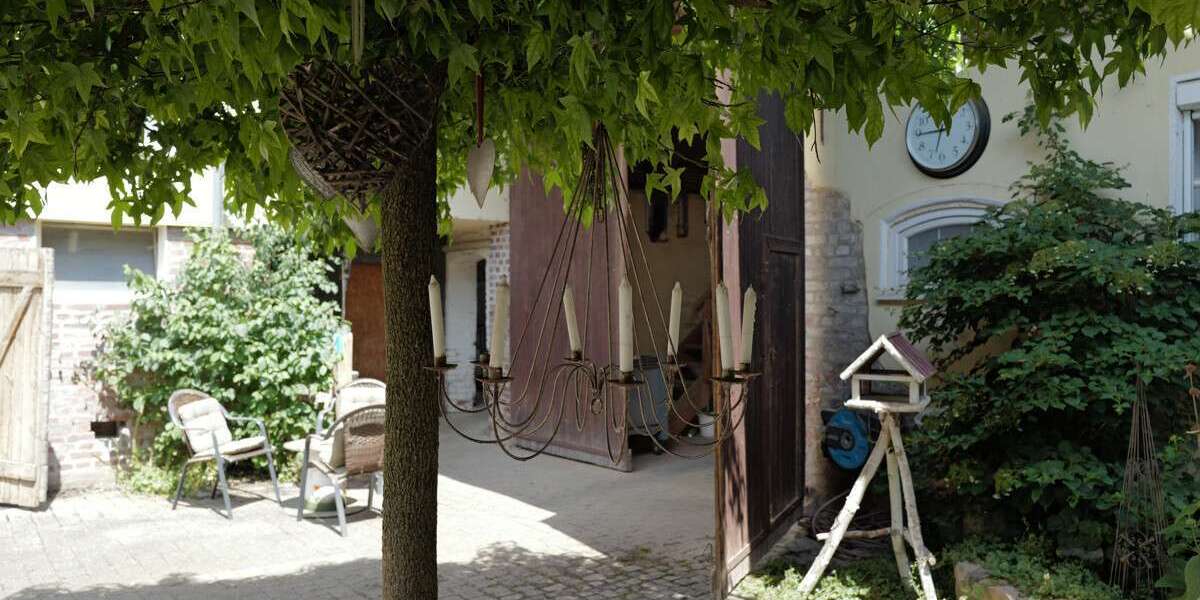 Einfamilienhaus Niederneisen - 9 Zimmer, 255 m&sup2;, 2.250&euro; | Angebot:26604117