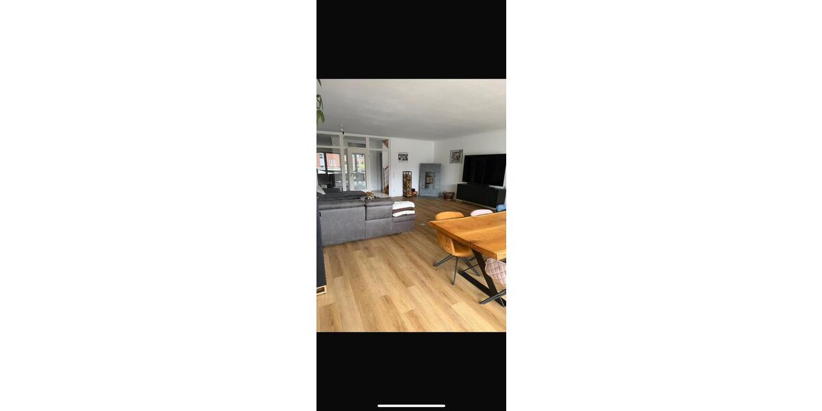 Einfamilienhaus Cloppenburg - 5 Zimmer, 208 m&sup2;, 1.700&euro; | Angebot:26415903