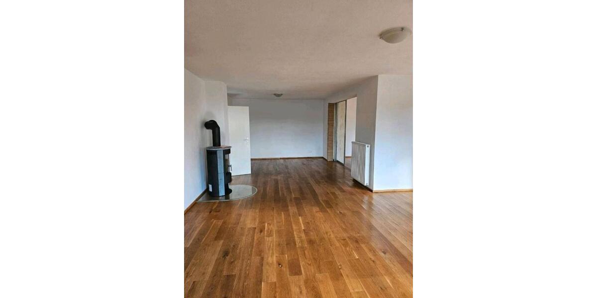Einfamilienhaus Hirschau - 4 Zimmer, 140 m&sup2;, 1.300&euro; | Angebot:26689523