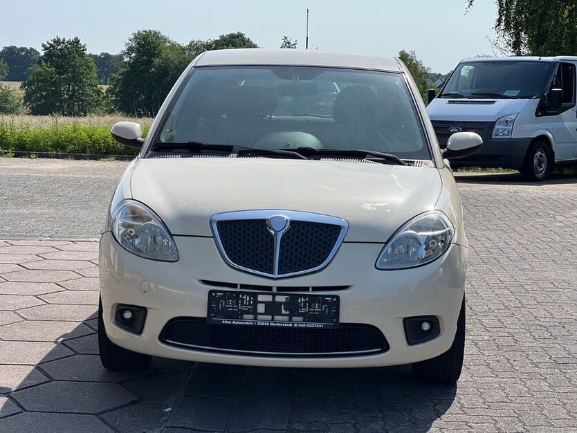 Ypsilon
