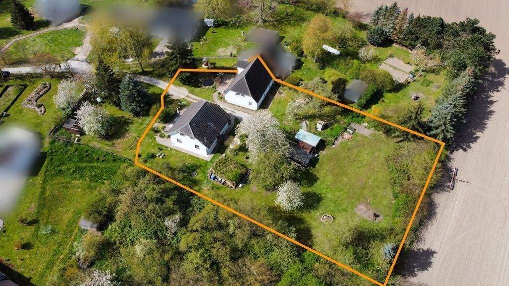 Einfamilienhaus Splietsdorf - 7 Zimmer, 220 m&sup2;, 330.000&euro; | Angebot:25409940