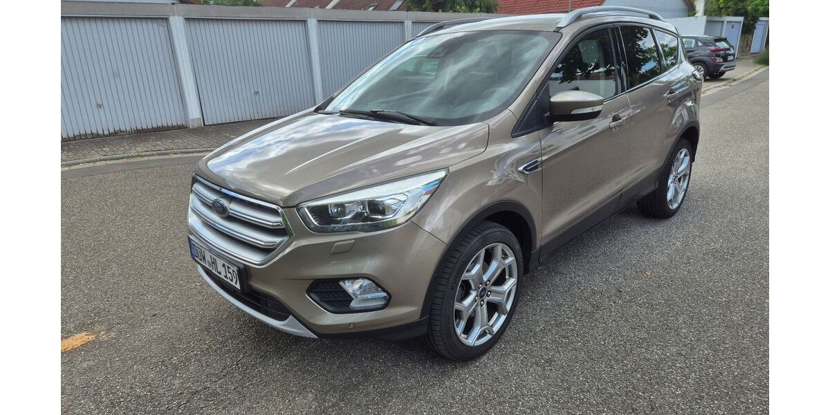 Ford Kuga 173.800 km 9.900 &euro; Freinsheim 67251
