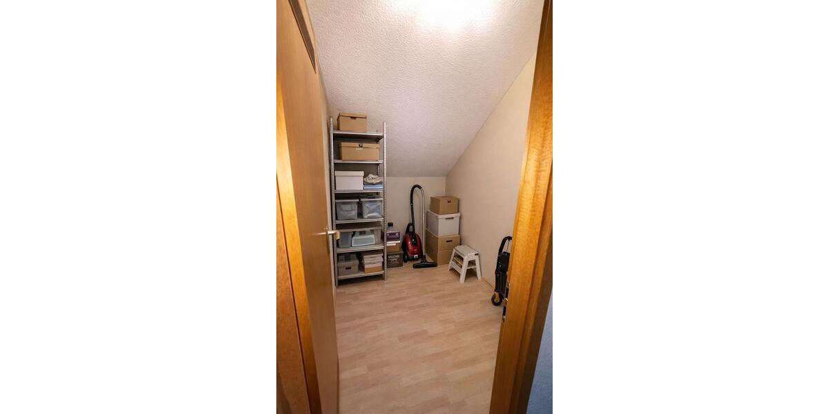Dachgeschoßwohnung Schweinfurt Gartenstadt - 2 Zimmer, 62 m&sup2;, 720&euro; | Angebot:26677227