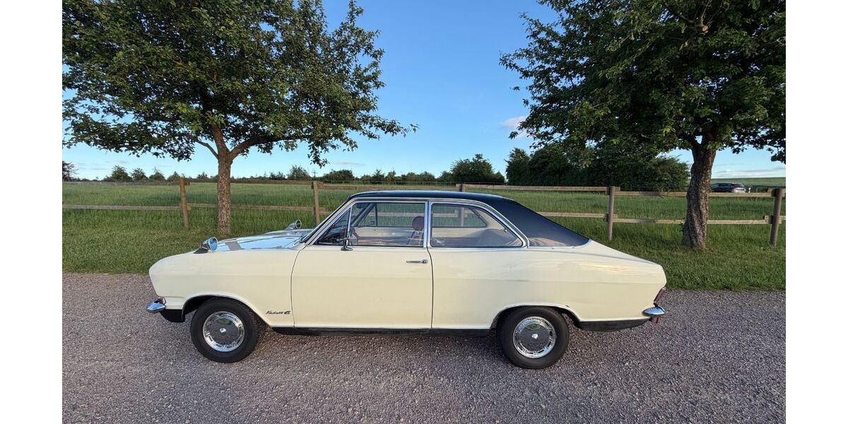 Opel Kadett 60.400 km 9.950 &euro; Wiesbaden 65187
