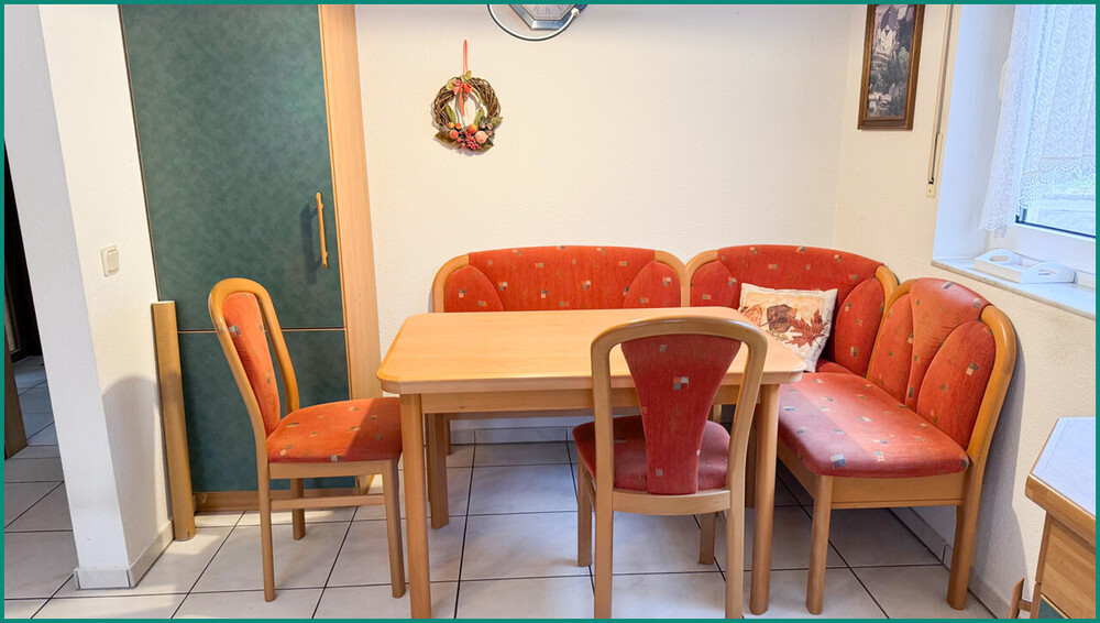 EINFAMILIENHAUS MIT EINLIEGERWOHNUNG UND GARAGE IN SCHÖNER WOHNLAGE VON RADEVORMWALD - Einfamilienhaus Radevormwald | Angebot:26560835