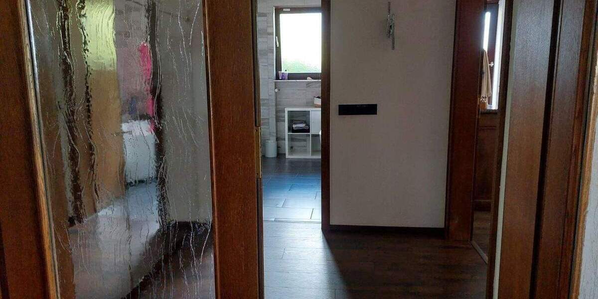 Bungalow Freisen Reitscheid - 8 Zimmer, 290 m&sup2;, 445.000&euro; | Angebot:25683938