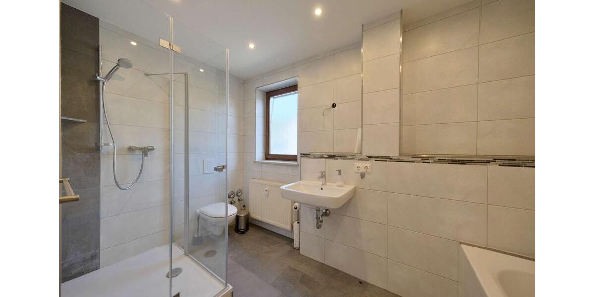 Etagenwohnung Pegnitz - 3 Zimmer, 100 m&sup2;, 750&euro; | Angebot:26335095
