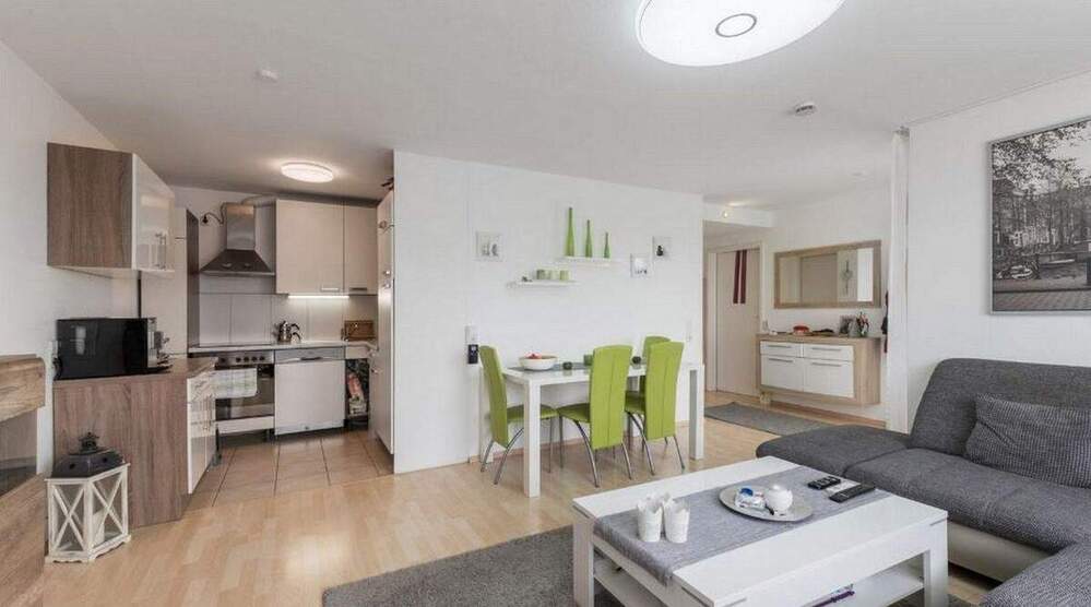 Moderne 2-Zimmer-Wohnung mit Balkon in Esslingen am Neckar, Oberesslingen 2 zimmer