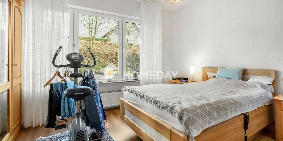 Mehrfamilienhaus, Wohnhaus Meschede Wennemen - 4 Zimmer, 130 m&sup2;, 220.000&euro; | Angebot:25697574