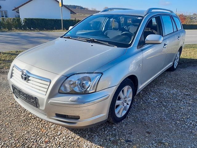 Toyota Avensis 256.500 km 1.999 € Obergolzaberg 84106