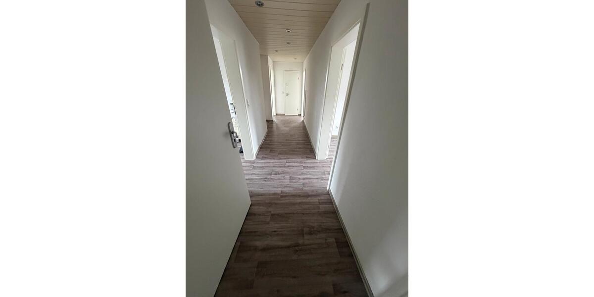 Dachgeschoßwohnung Krayenberggemeinde - 3 Zimmer, 55 m&sup2;, 575&euro; | Angebot:26237875