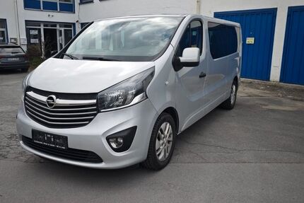 Opel Vivaro 148.523 km 13.990 &euro; Warstein 59581