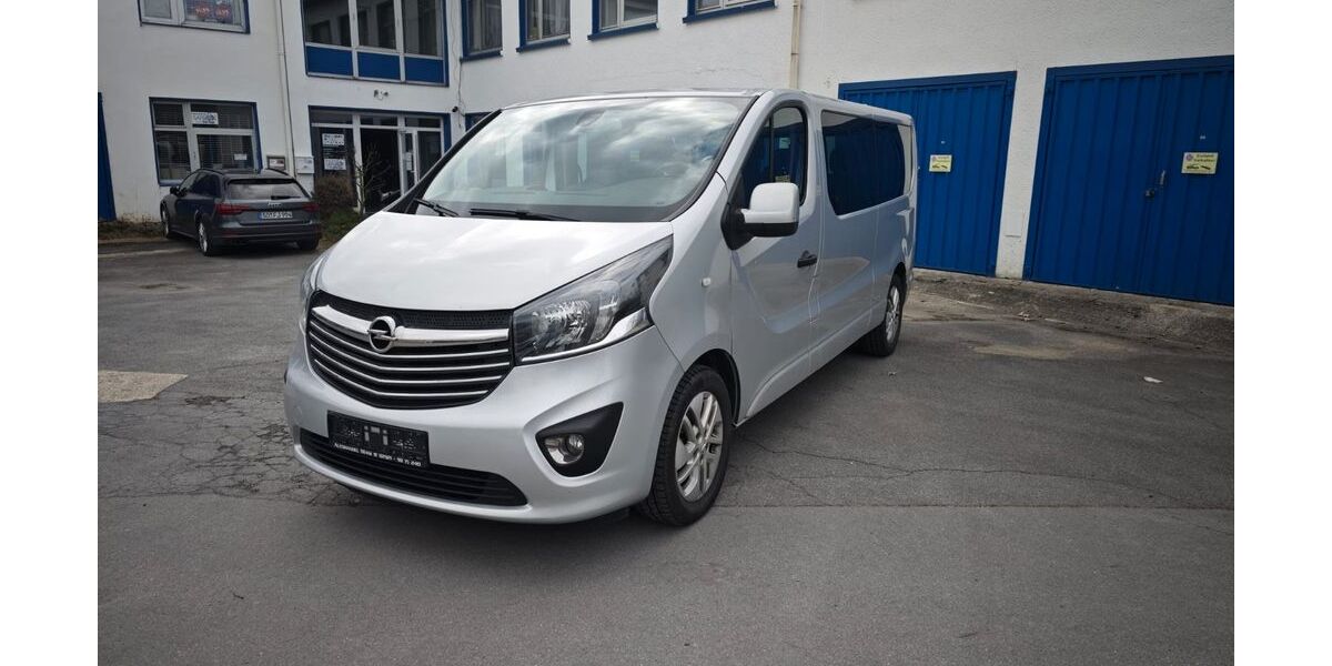Opel Vivaro 148.523 km 13.990 &euro; Warstein 59581