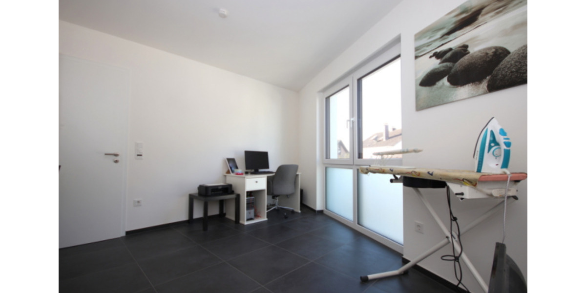 Etagenwohnung Delbrück - 3 Zimmer, 80 m&sup2;, 1.200&euro; | Angebot:25328030