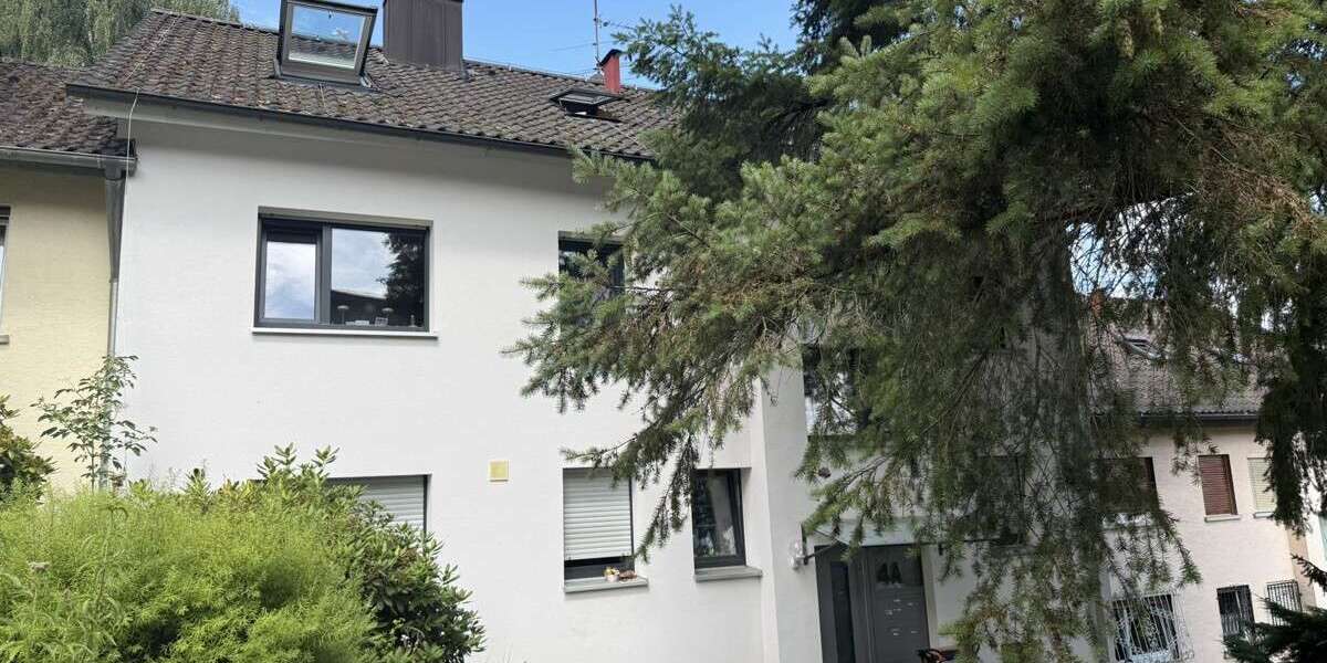 Etagenwohnung Freiburg im Breisgau Ebnet - 3 Zimmer, 69 m&sup2;, 360.000&euro; | Angebot:27121787