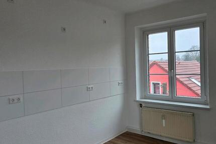 Wohnung Großröhrsdorf - 3 Zimmer, 72 m&sup2;, 590&euro; | Angebot:25402571