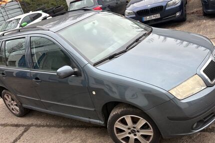 Skoda Fabia 243.000 km 600 &euro; Dresden 01139