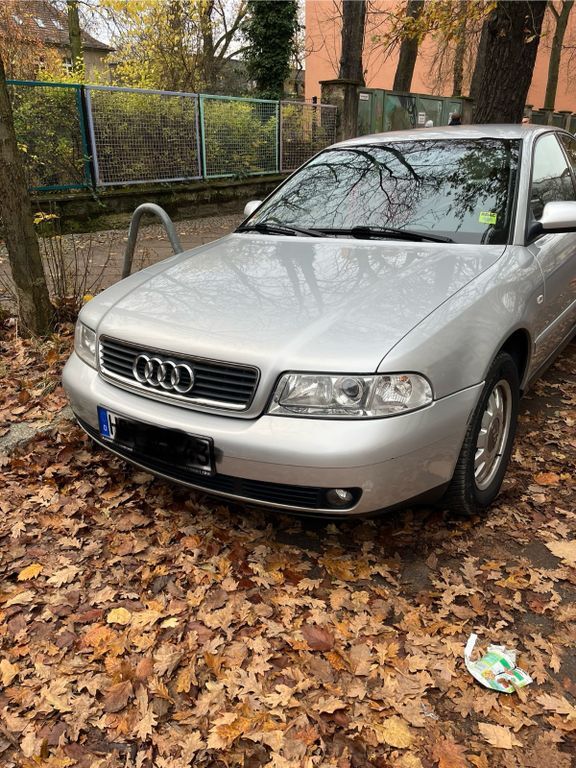 Audi A4 114.850 km 1.999 € Berlin 13089