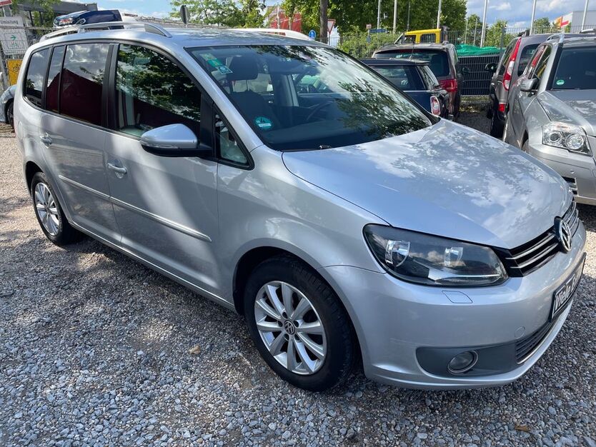 VW Touran 223.477 km 4.990 € Worms 67547