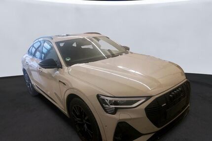 Audi e-tron 39.800 km 42.300 &euro; Salzgitter 38259