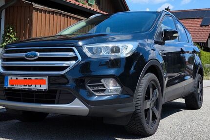 Ford Kuga 50.000 km 12.900 &euro; Landshut 84034