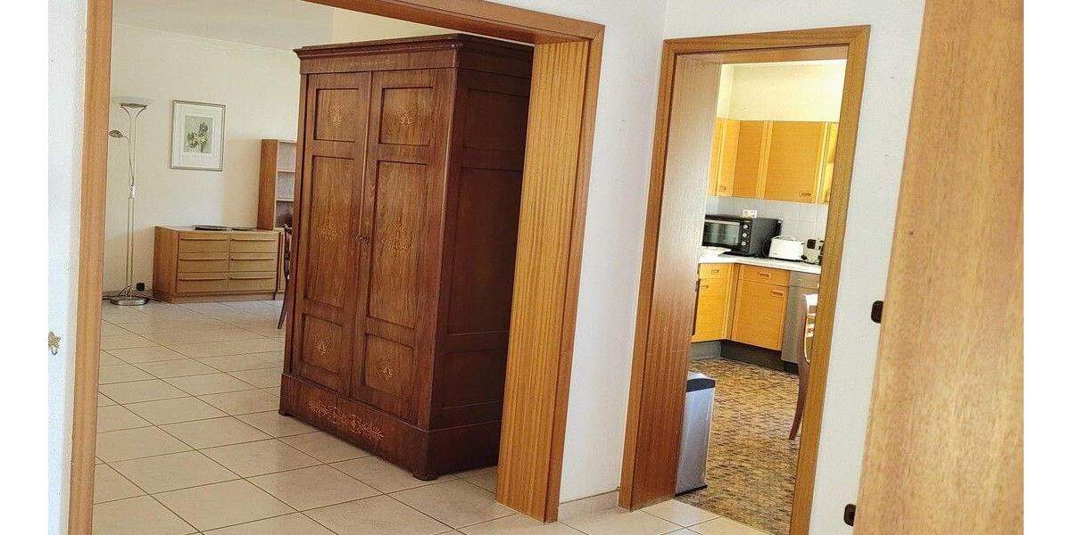 Reihenmittelhaus Bonn Muffendorf - 7 Zimmer, 220 m&sup2;, 695.000&euro; | Angebot:24369985