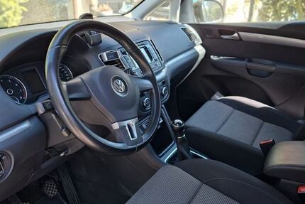 VW Sharan 126.000 km 16.500 &euro; Stuttgart 70567