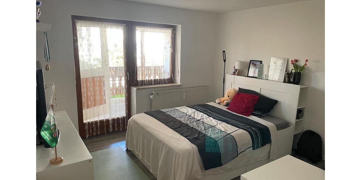 Erdgeschoßwohnung Schöfweg - 5 Zimmer, 165 m&sup2;, 1.100&euro; | Angebot:26413845