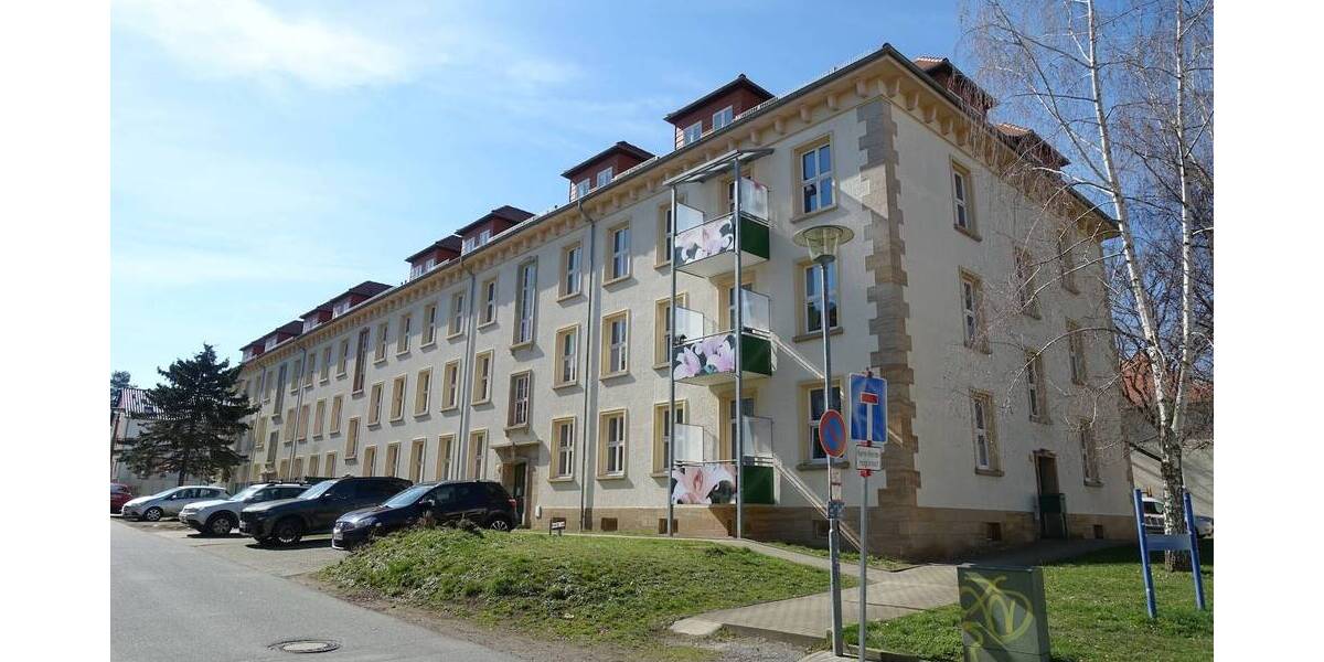 Großzügige Büro- Praxisfläche zimmer