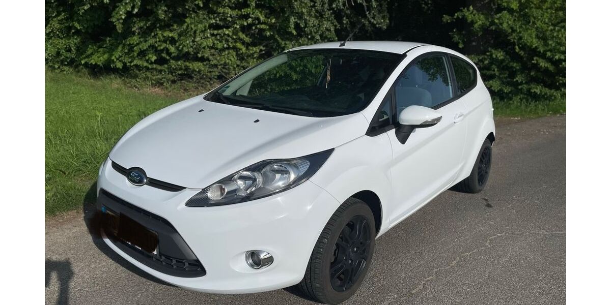 Ford Fiesta 70.000 km 5.499 &euro; Braunschweig 38126