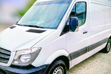 Mercedes-Benz Sprinter 177.000 km 12.600 &euro; München 81739