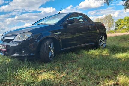 Opel Tigra 208.860 km 2.250 &euro; Berlin 13585