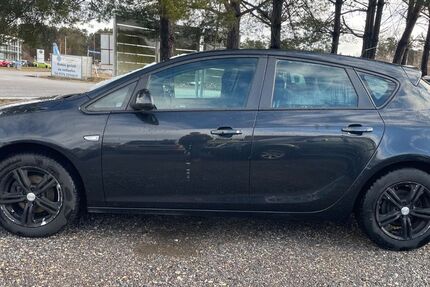 Opel Astra 131.000 km 3.399 &euro; Abensberg 93326