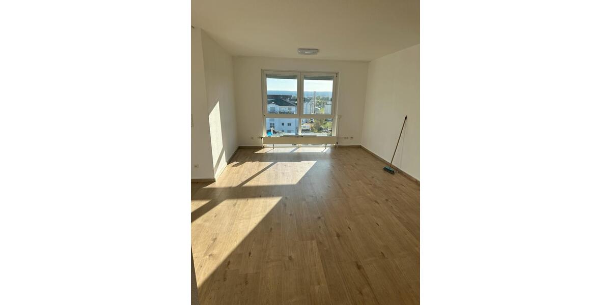 Etagenwohnung Villingen-Schwenningen Schwenningen - 5 Zimmer, 112 m&sup2;, 1.470&euro; | Angebot:26317434