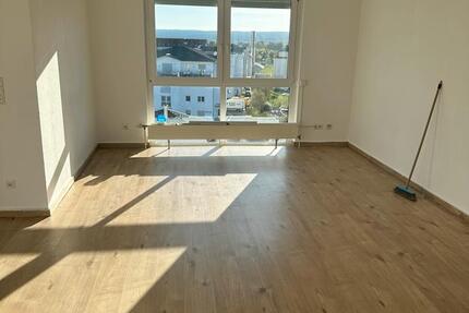 Wohnung Villingen-Schwenningen Schwenningen - 5 Zimmer, 112 m&sup2;, 1.470&euro; | Angebot:26317434