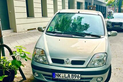 Renault Scenic 108.000 km 1.950 € Berlin 10629
