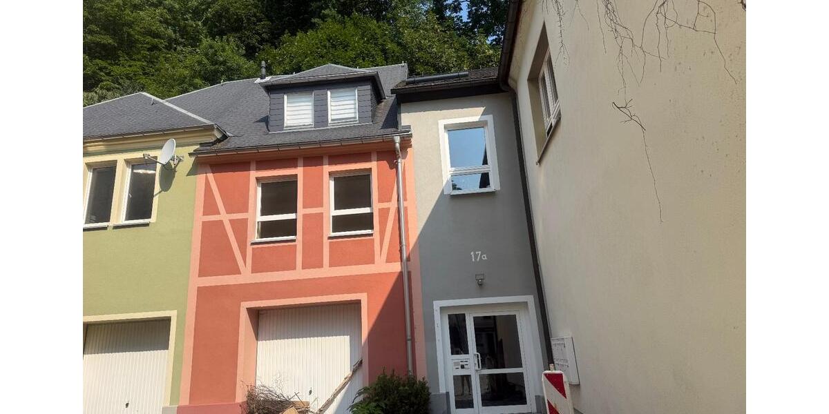 Einfamilienhaus Schwarzenberg/Erzgebirge Erzgebirge - 9 Zimmer, 250 m&sup2;, 320.000&euro; | Angebot:27408788