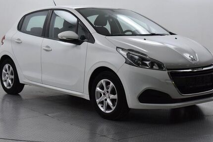 Peugeot 208 58.000 km 7.990 € Regensburg 93055