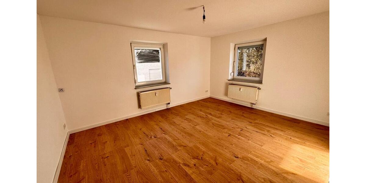 Wohnung 77qm mit Garten: Erstbezug nahe Rohde & Schwarz 3 zimmer