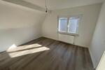 Dachgeschoßwohnung Essen Stadtbezirk IV - 3 Zimmer, 80 m&sup2;, 639&euro; | Angebot:26252906