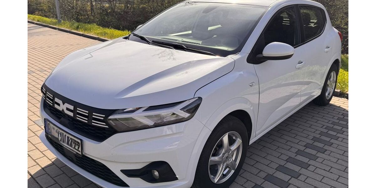 Dacia Sandero 74.000 km 13.290 &euro; Ottenhöfen 77883