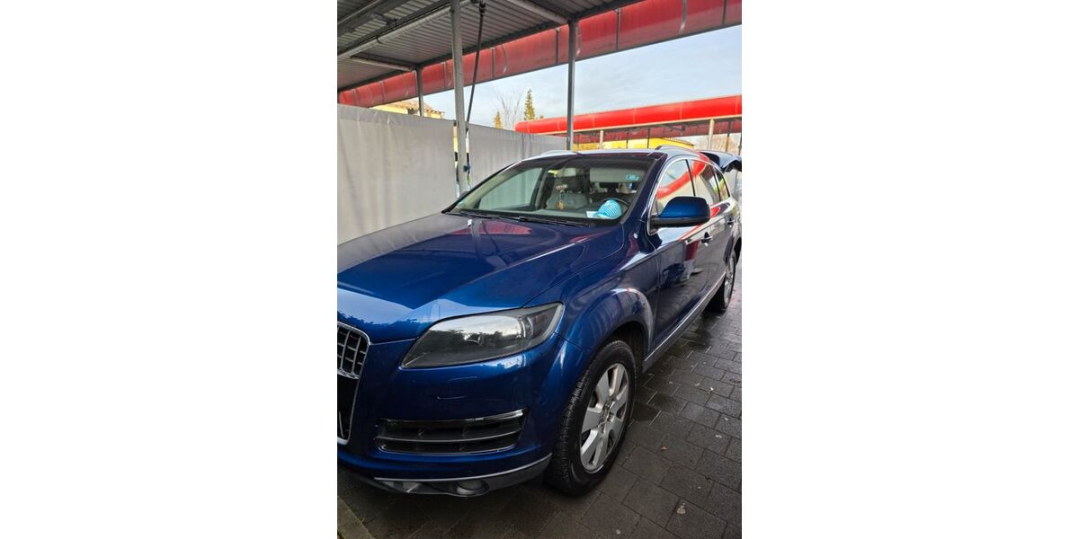 Audi Q7 272.000 km 10.250 &euro; Stockstadt 64589
