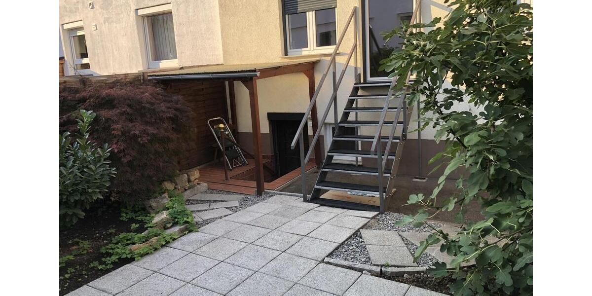 Doppelhaushälfte Fellbach Oeffingen - 6 Zimmer, 160 m&sup2;, 2.500&euro; | Angebot:26129547