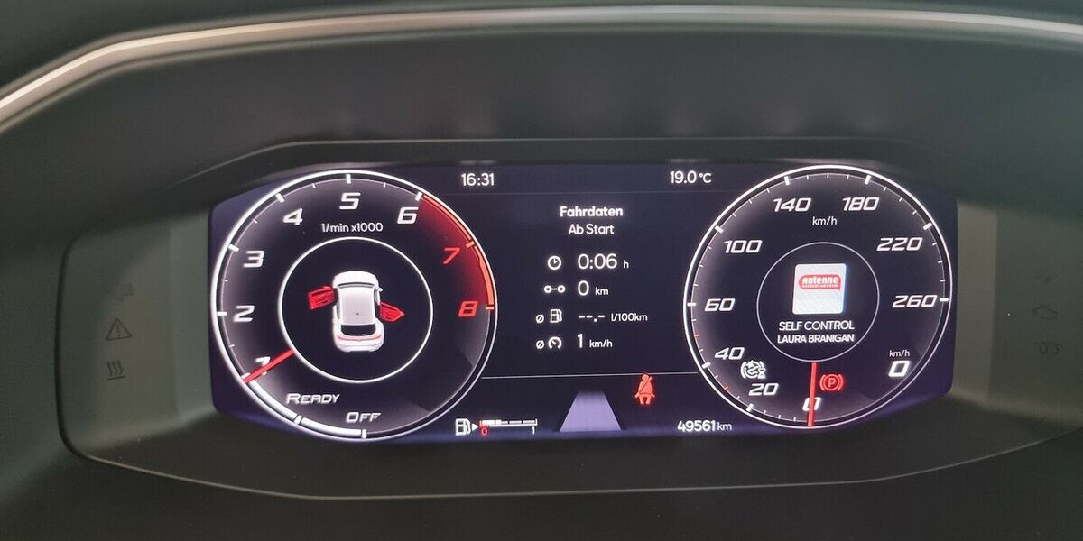 Seat Leon Style VIC Navi PDC Spur LED Tempomat VIC 49.700 km 16.900 &euro; Garrel 49681