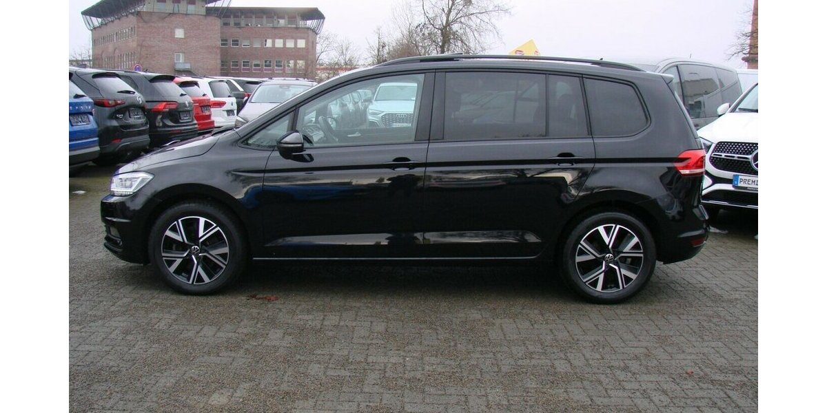 VW Touran 1,5TSI Comfortline ACC AHK PANO SHZ 7Sitz D 16.891 km 33.980 &euro; Falkensee 14612