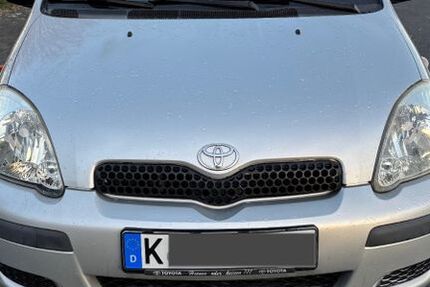 Toyota Yaris 220.000 km 1.529 &euro; Köln 51149