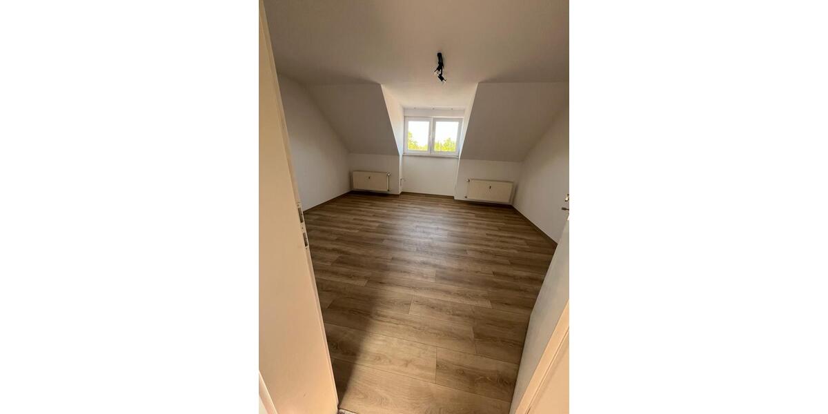 Reihenhaus Kalbe (Milde) - 3 Zimmer, 150 m&sup2;, 120.000&euro; | Angebot:27081724