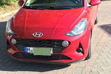 Hyundai i10 45.000 km 10.200 € München 81825